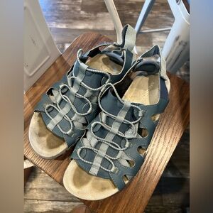 Merrell Women's Blue Sandals